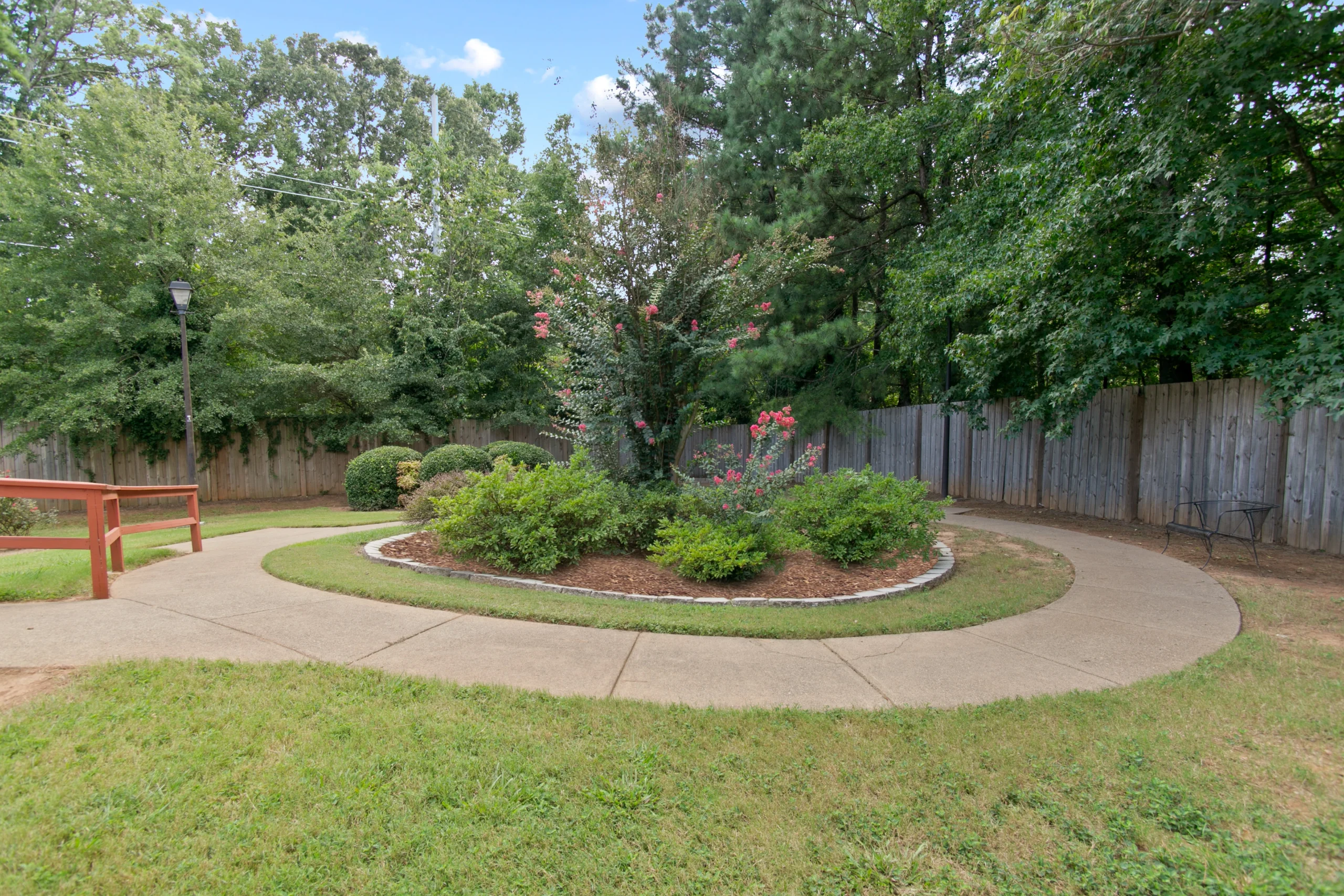 garden area of bellevue village at woodstock